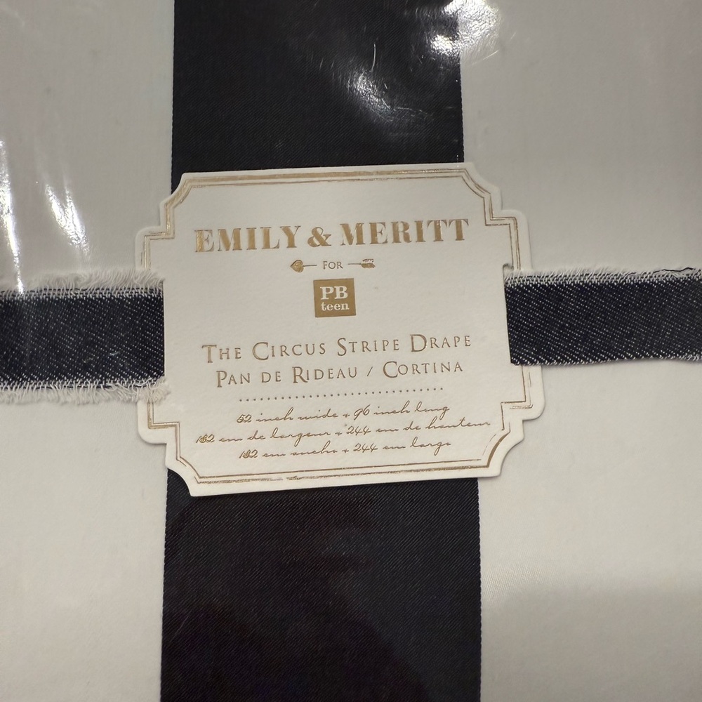 PB Teen Emily & Meritt Circus Stripe Drape NWT 52 Inches wide and 96 inches long